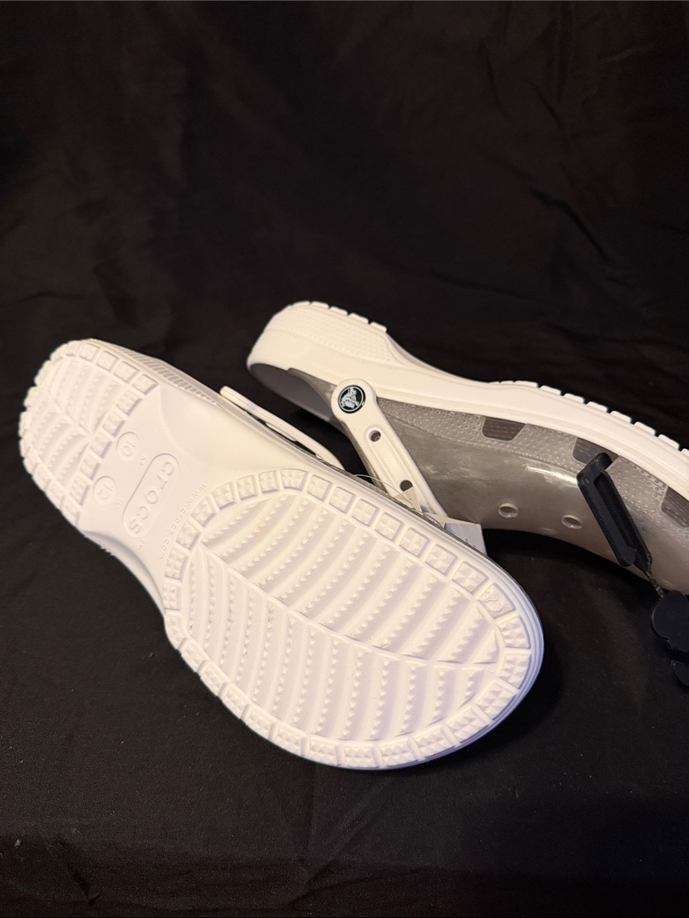 CROCS Classic Clog in Off-White 12W/10M - Picture 4 of 4